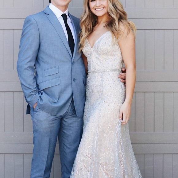 YPSILON JOVANI GOWN - Picture 8 of 8